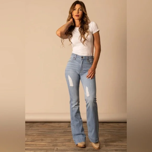 Classic Blue Flared Women's Jeans - Picture 2 of 15